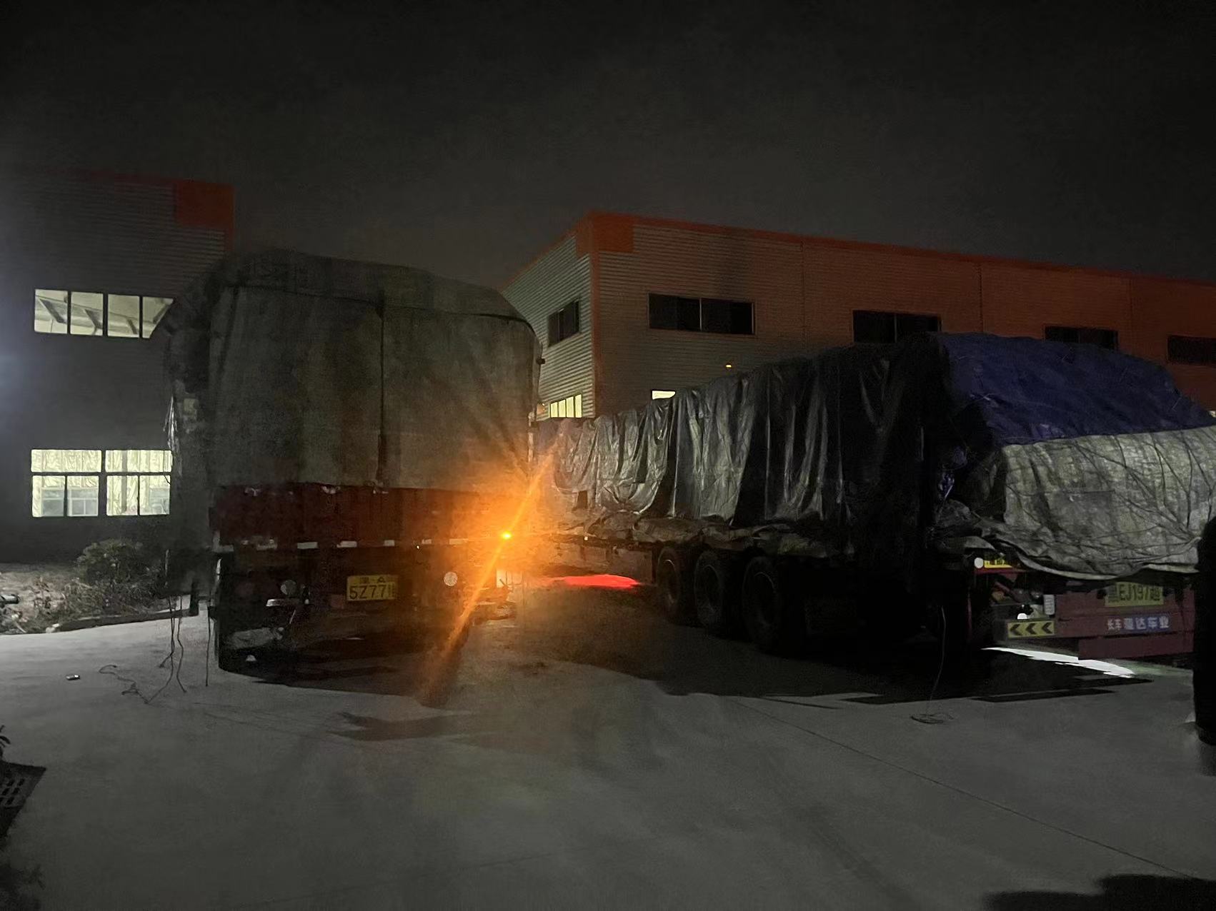 深夜裝車預氧氈